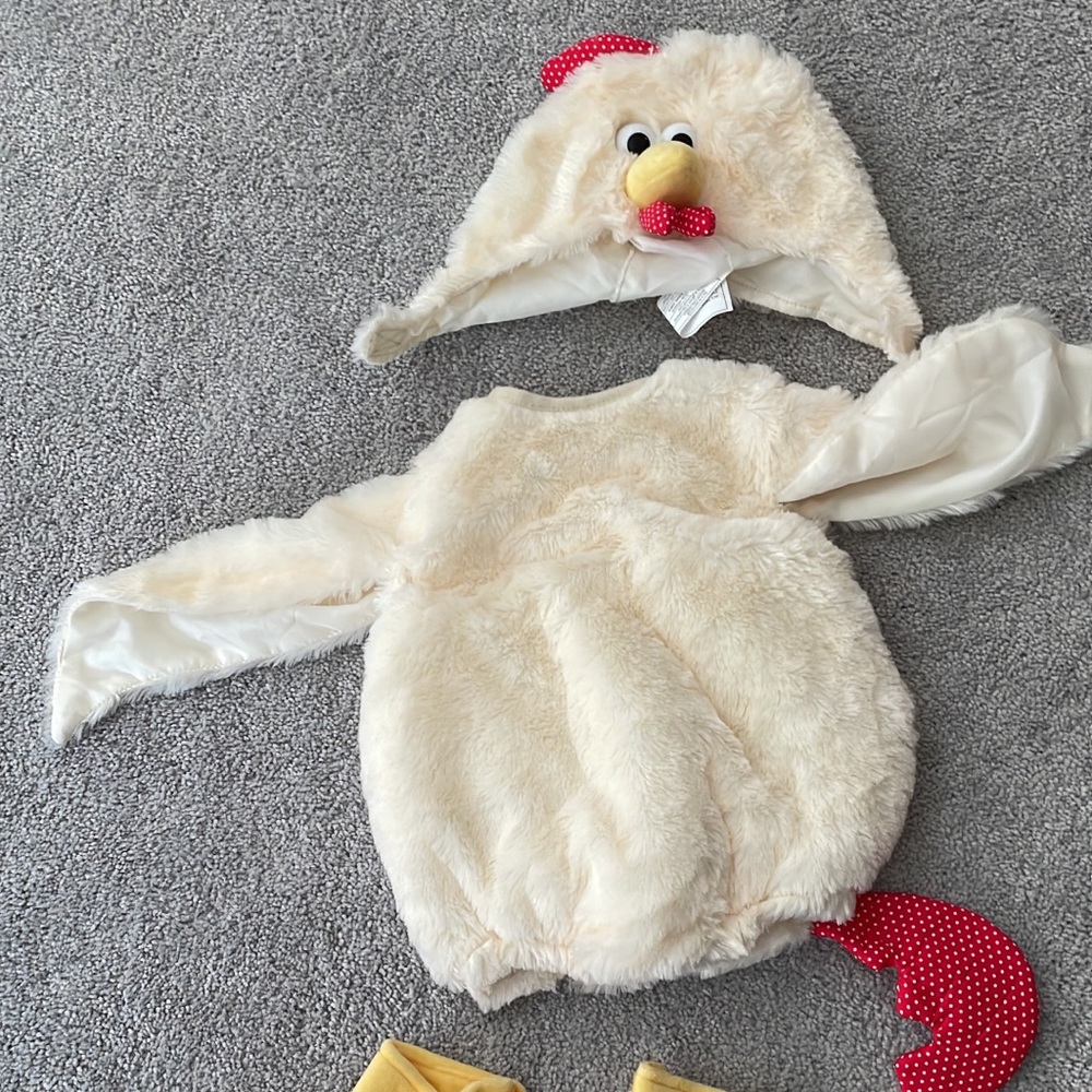 Toddler Chicken Costume. Like new. 12-18mo